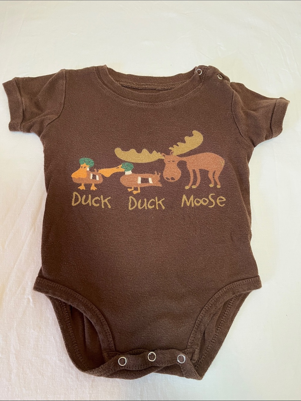 6M Kids Brown "Duck Duck Moose" Graphic One-Piece Bodysuit